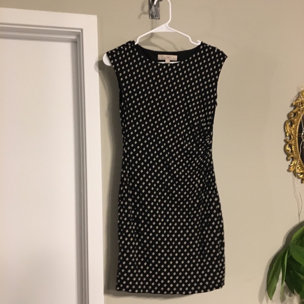 Black patterned sleeveless dress